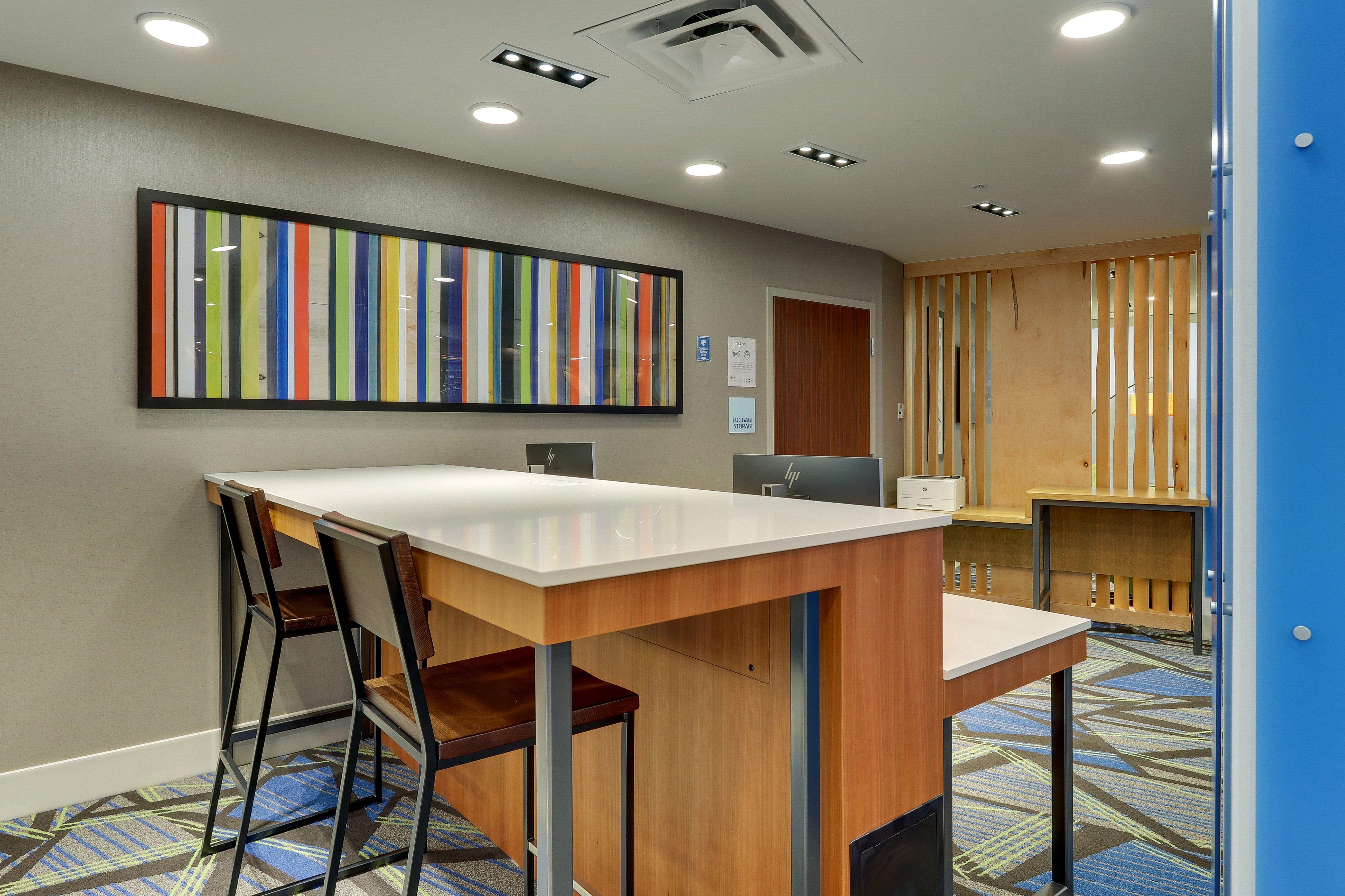 Holiday Inn Express & Suites Troy By Ihg Eksteriør bilde